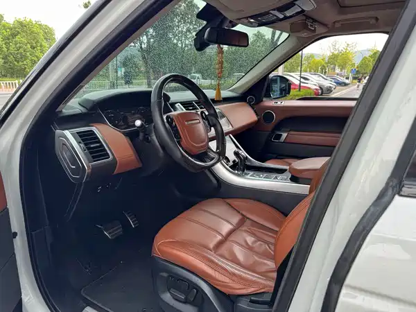 Land Rover Range Rover Sport 2015