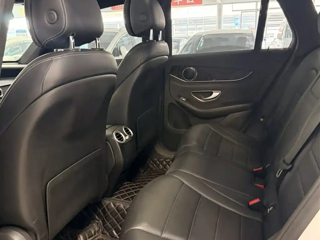 Mercedes-Benz GLC 2018 — фото 14