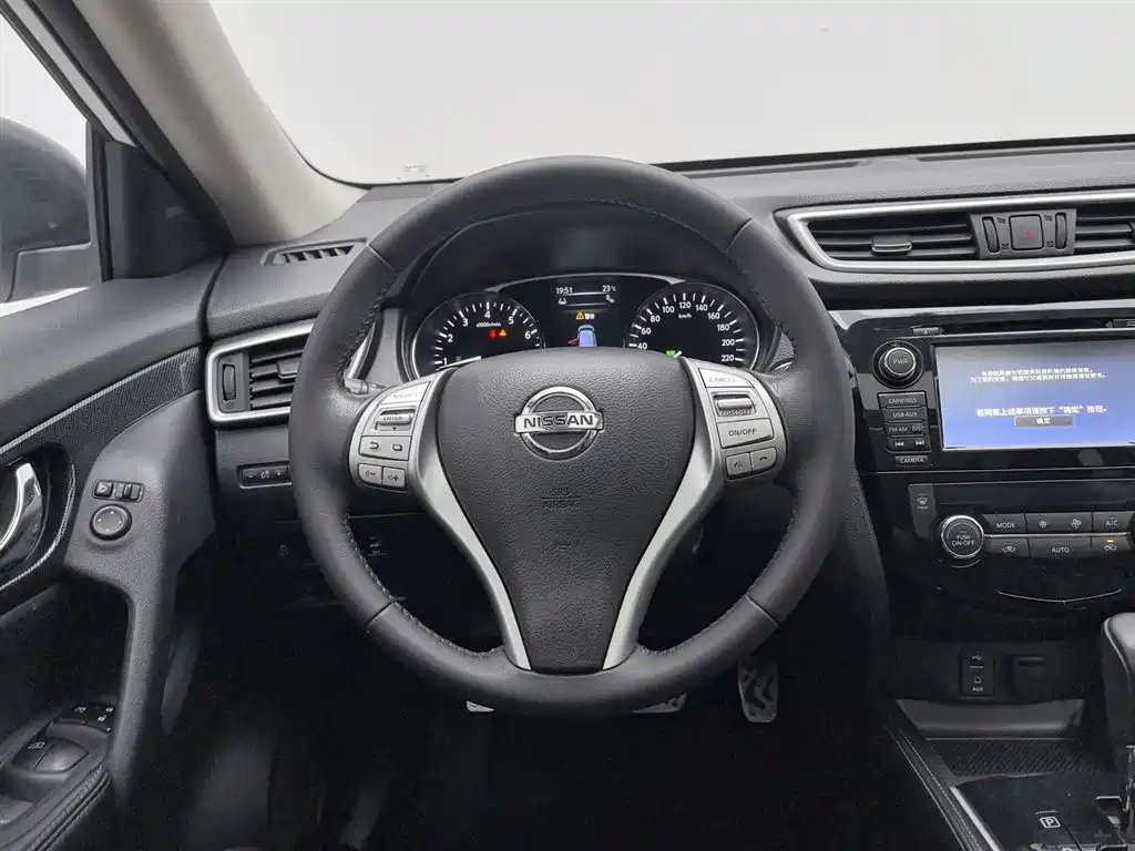 Nissan X-Trail 2014 — фото 11