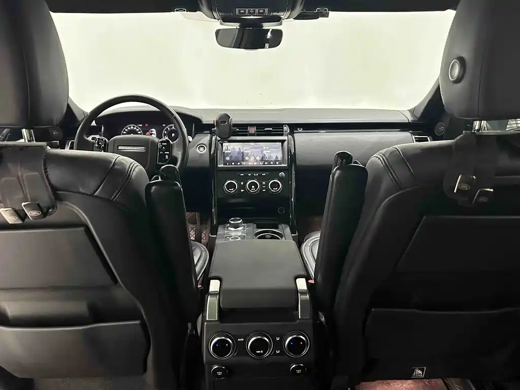 Land Rover Discovery 2020 — фото 7