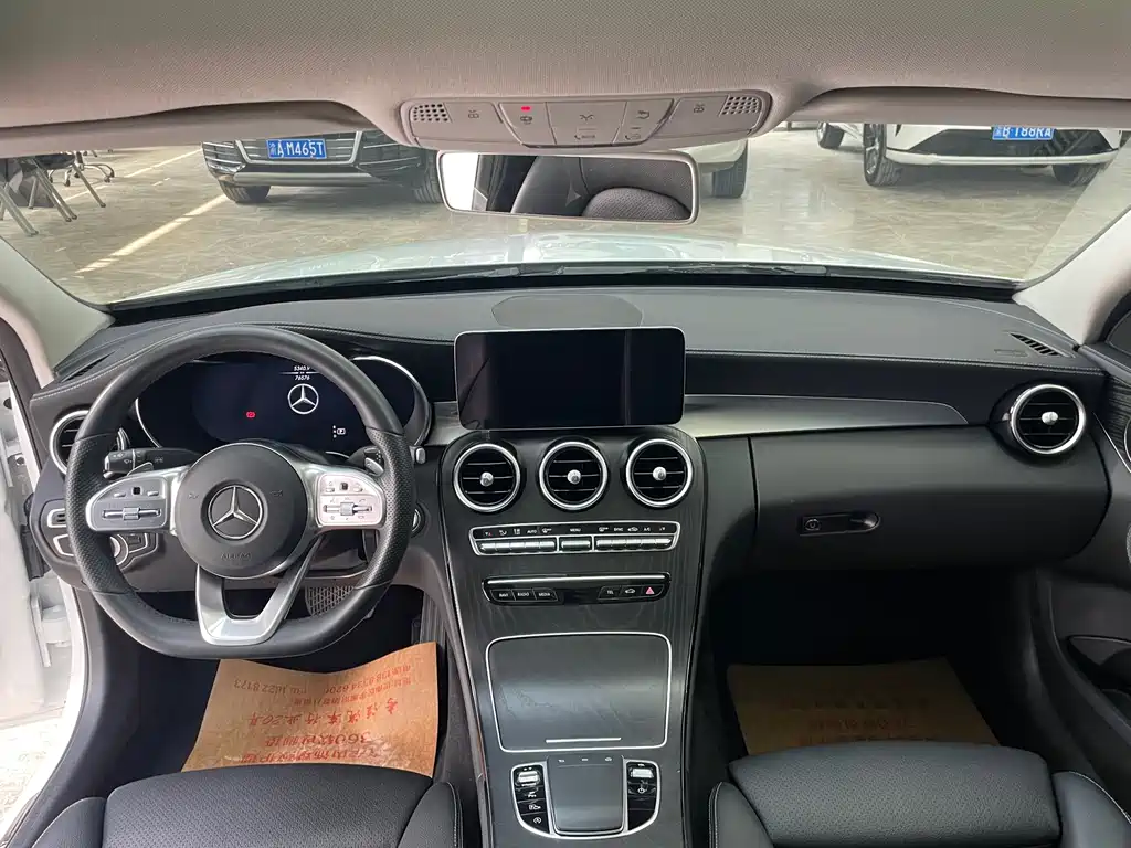 Mercedes-Benz C-Class 2020 — фото 19