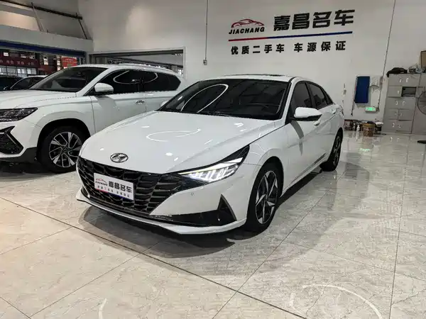 Hyundai Elantra 2023