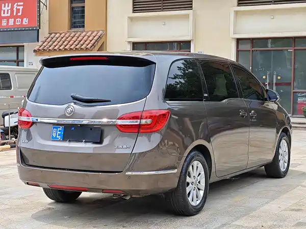 Buick GL8 2015