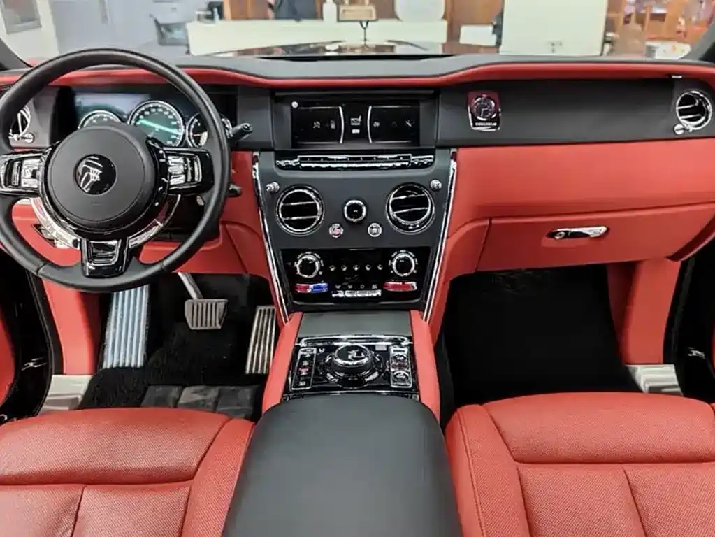 Rolls-Royce Cullinan 2021