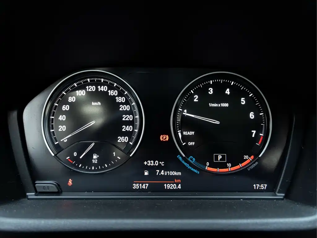BMW X1 2022 — фото 3