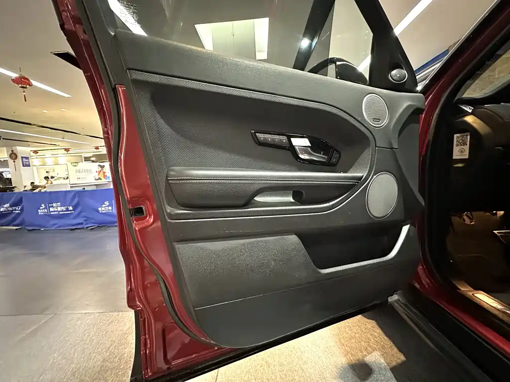Land Rover Range Rover Evoque 2014 — фото 11