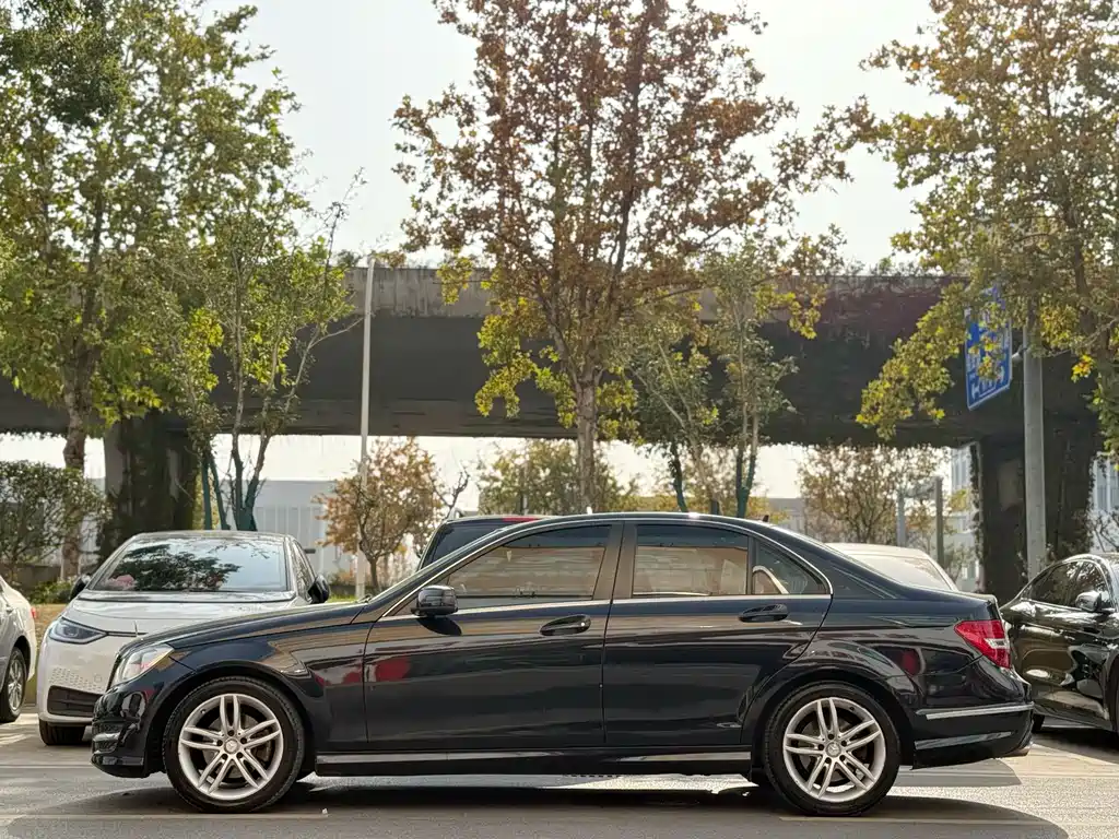 Mercedes-Benz C-Class 2014 — фото 3