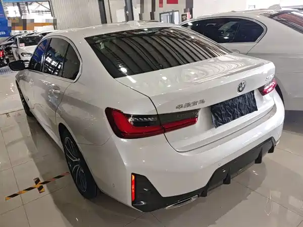 BMW 3 Series 2023