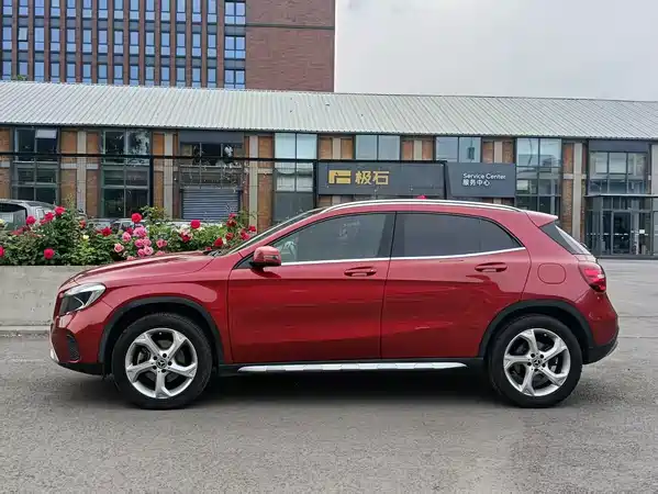 Mercedes-Benz GLA 2017