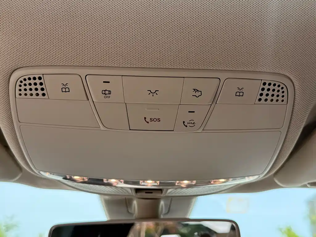 Mercedes-Benz E-Class 2020 — фото 19