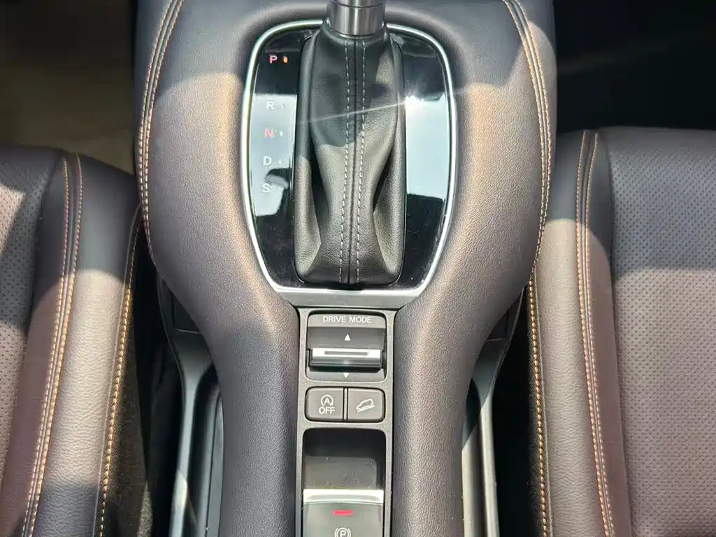 Honda ZR-V 2022 — фото 17