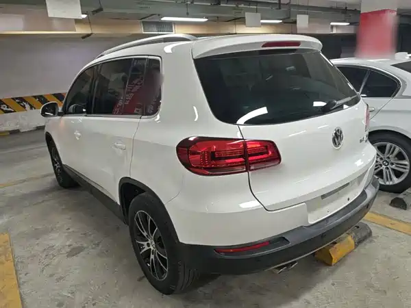 Volkswagen Tiguan 2015