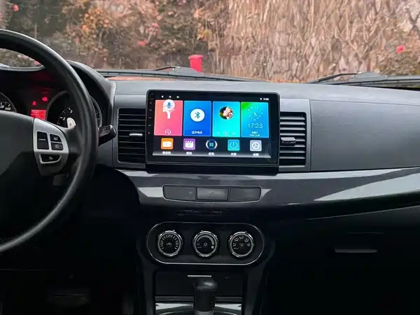 Mitsubishi Lancer EX 2013