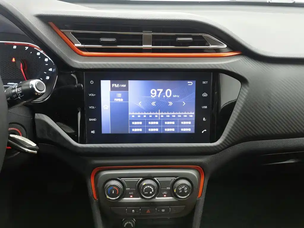 Chery Tiggo 3x 2017 — фото 12