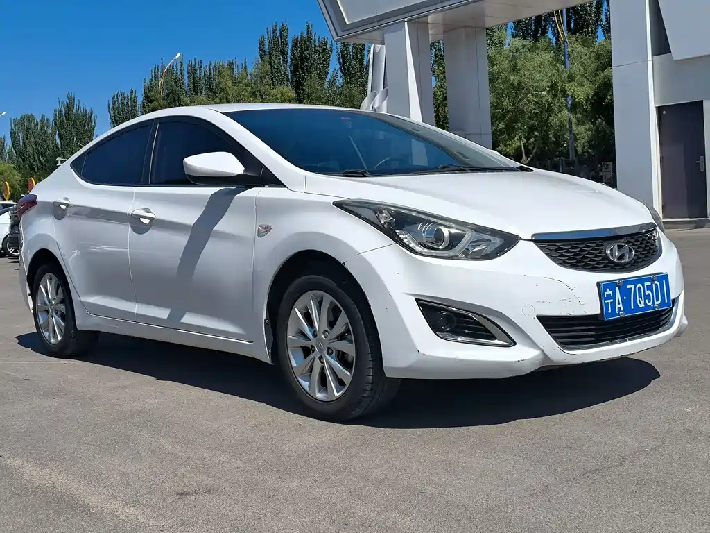 Hyundai Elantra Langdong 2017 — фото 3