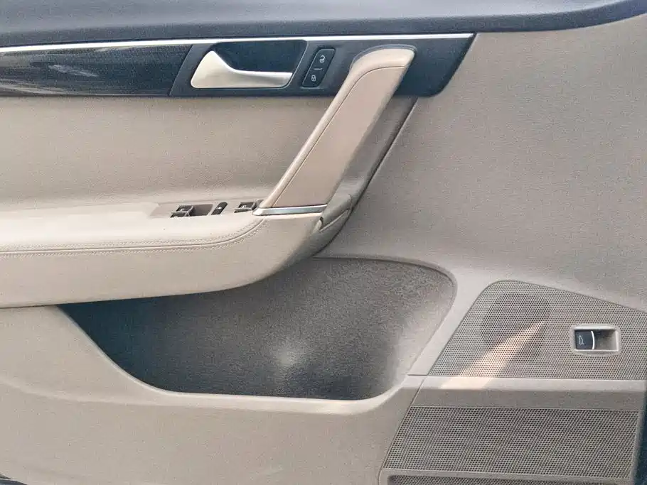 Volkswagen Magotan 2016