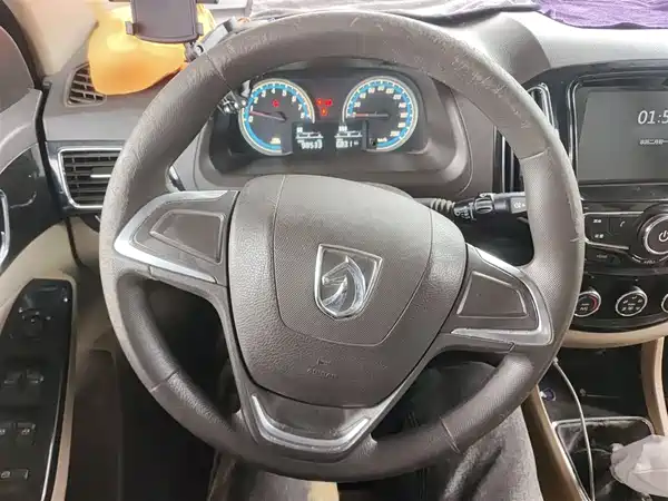 Baojun 730 2015