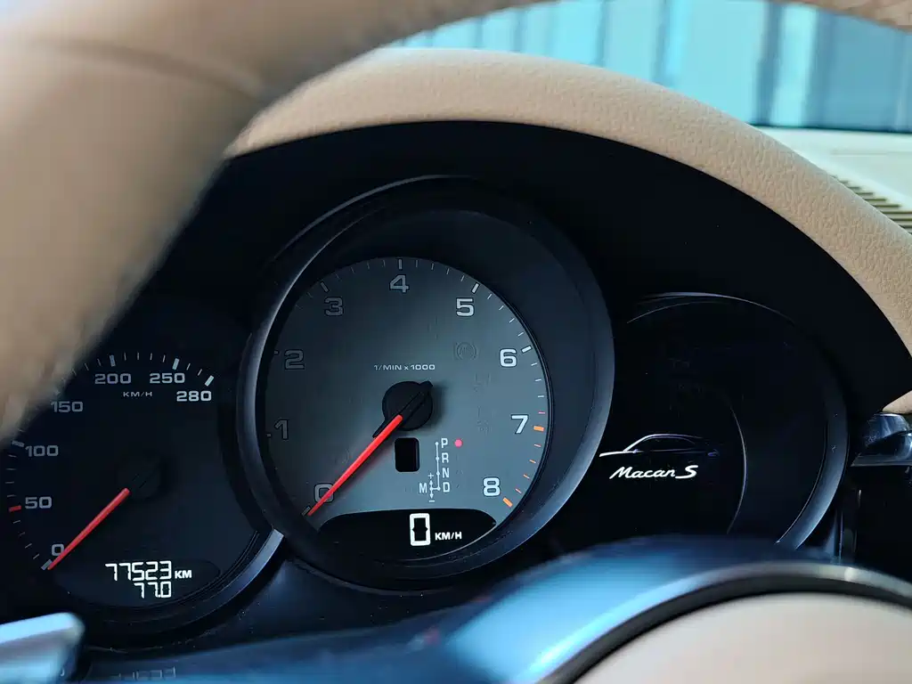 Porsche Macan 2015 — фото 14