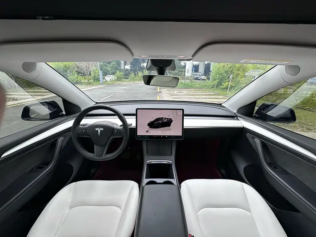 Tesla Model Y 2022 — фото 19