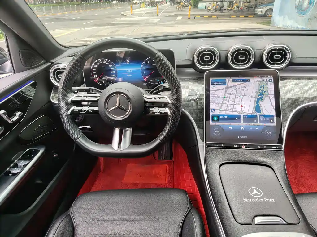 Mercedes-Benz C-Class 2024 — фото 12
