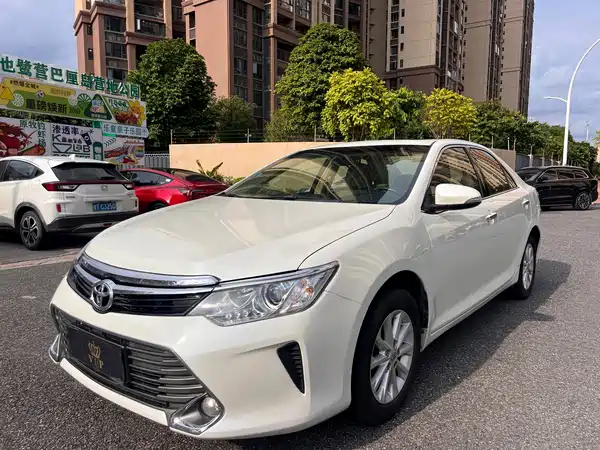 Toyota Camry 2016