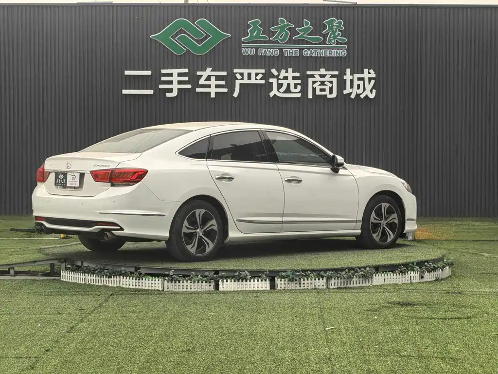Honda Spirior 2015 — фото 20