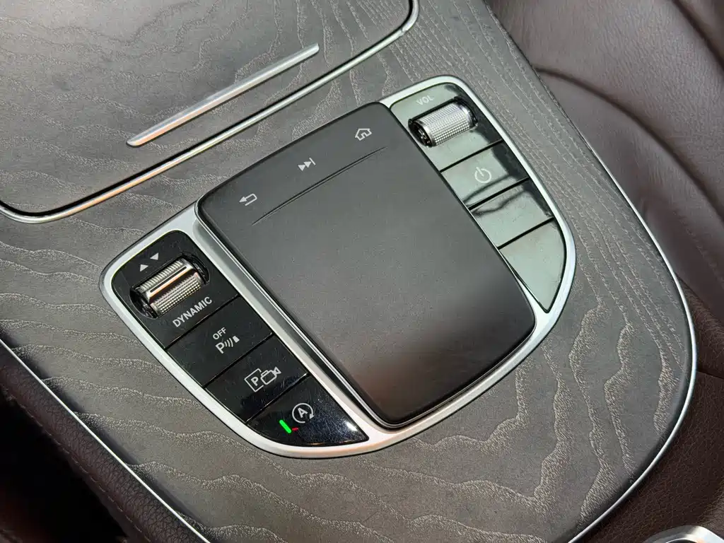 Mercedes-Benz CLS 2020 — фото 14