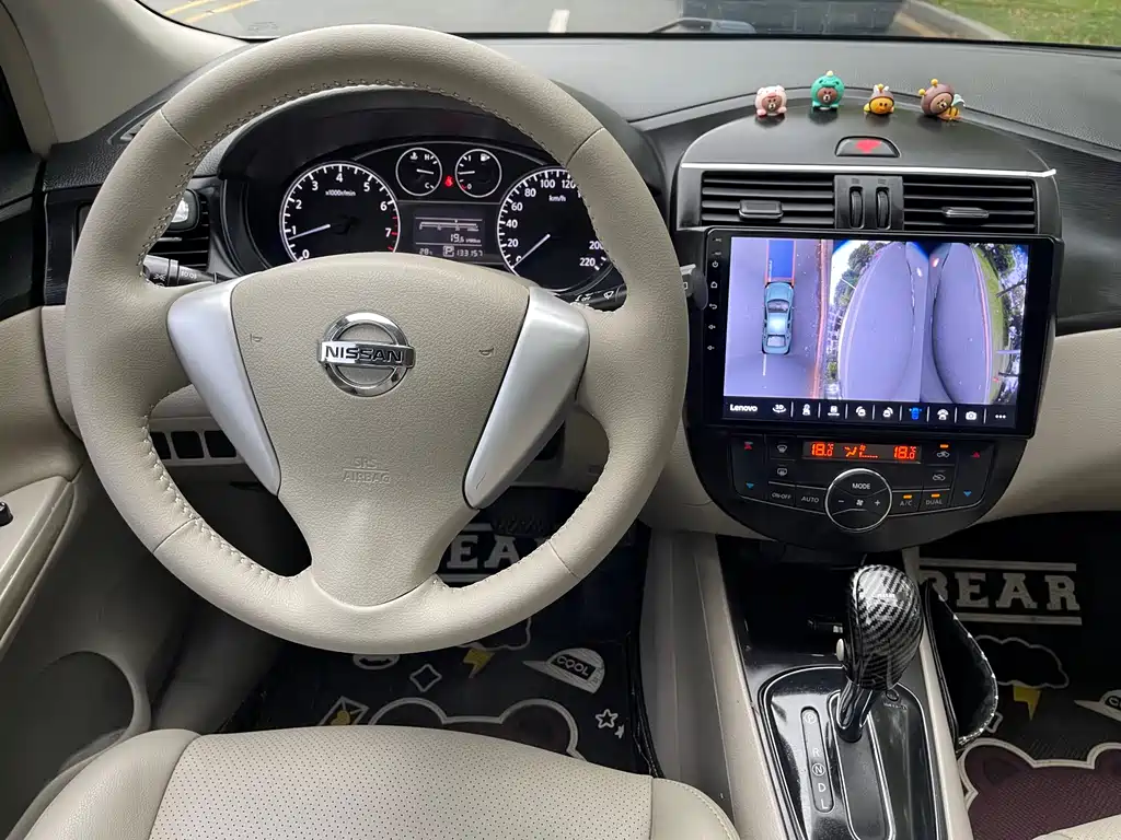 Nissan Tiida 2015 — фото 10