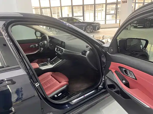 BMW 3 Series 2021