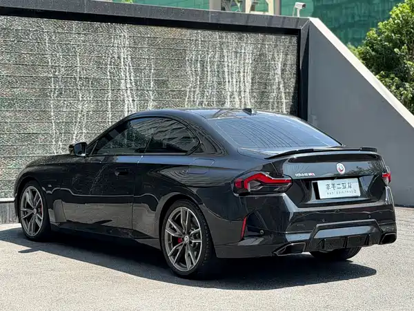 BMW M240i 2023