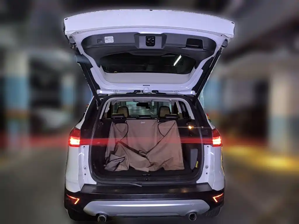 Ford Kuga 2015 — фото 20