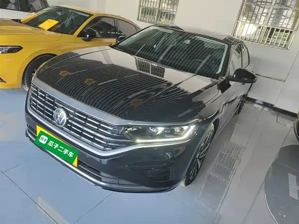 Volkswagen Passat 2022