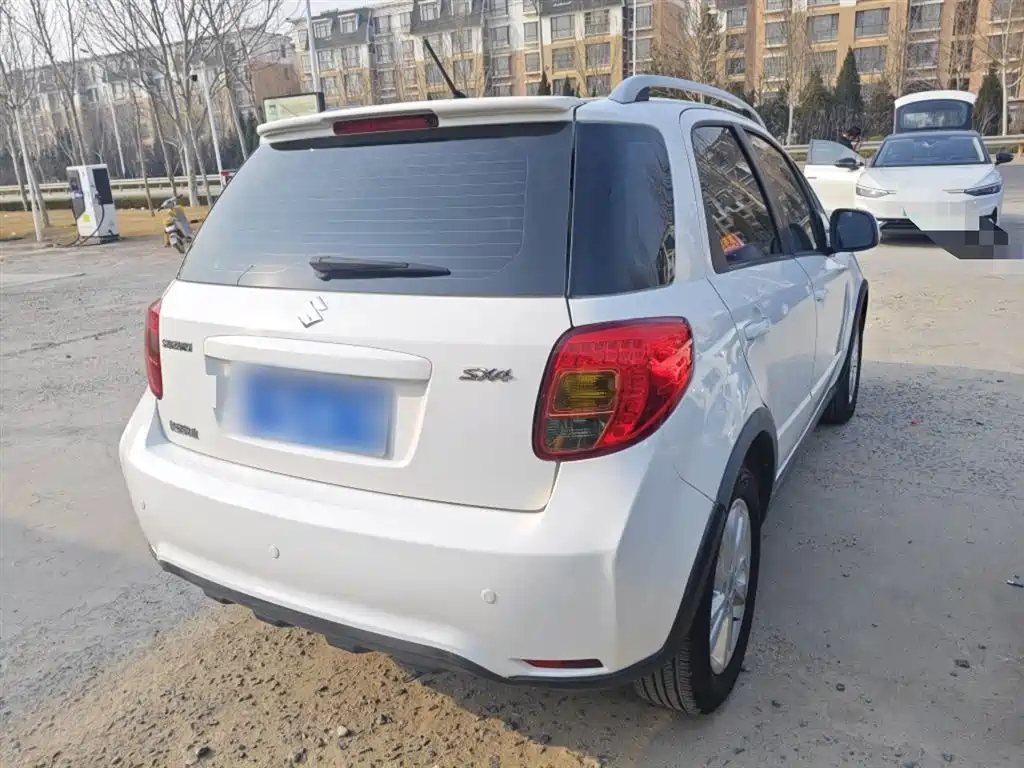 Suzuki SX4 2015 — фото 5