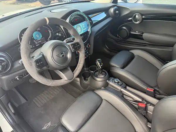 MINI 2022