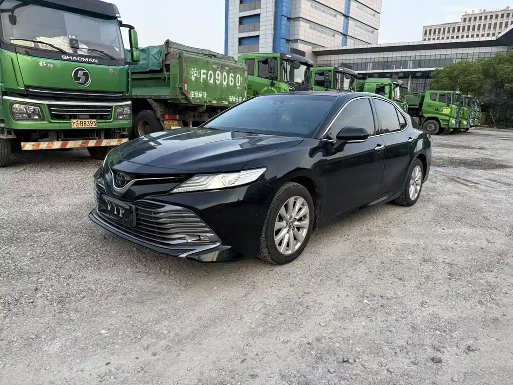 Toyota Camry 2020 — фото 3