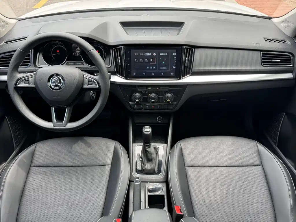 Skoda Kamiq 2023 — фото 10