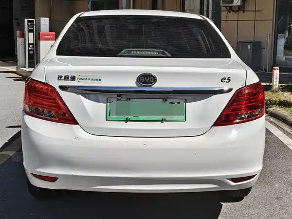 BYD e5 2019