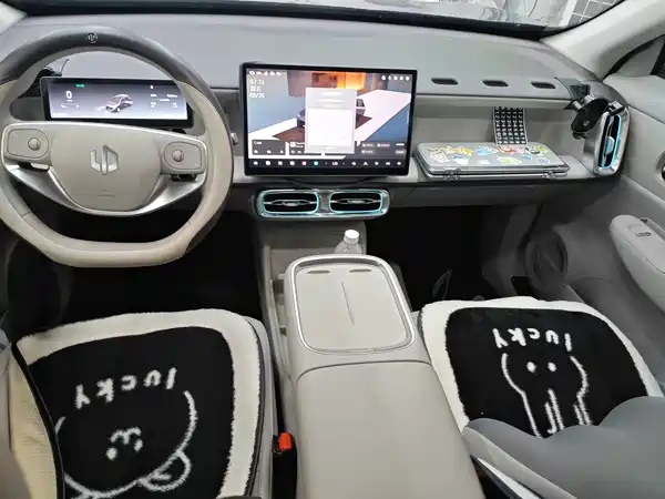 Leapmotor B10 2025