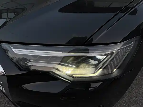 Audi A6L 2023