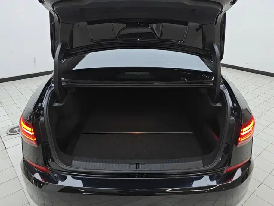 Volkswagen Passat 2023