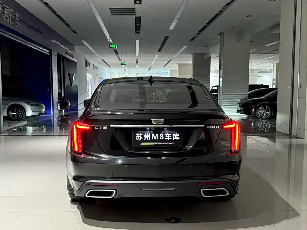 Cadillac CT5 2022 — фото 8