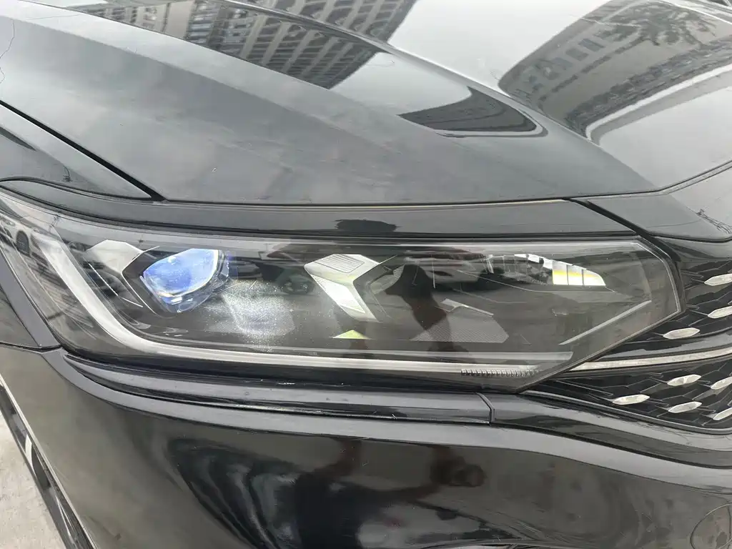 Volkswagen Passat 2023 — фото 14