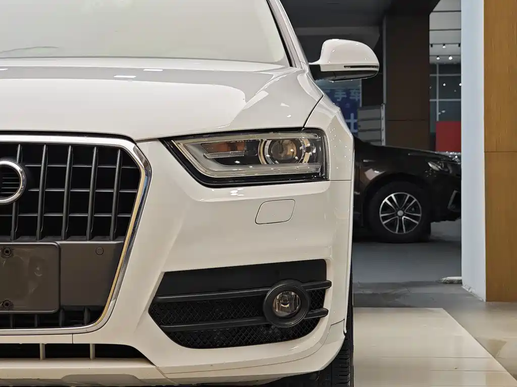 Audi Q3 2016 — фото 2