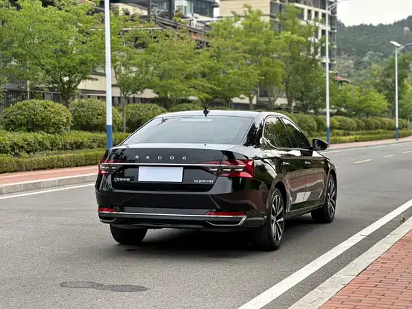 Skoda Superb 2023