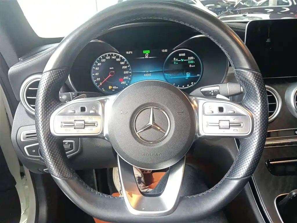 Mercedes-Benz C-Class 2020 — фото 11