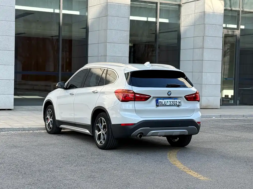 BMW X1 2017 — фото 19