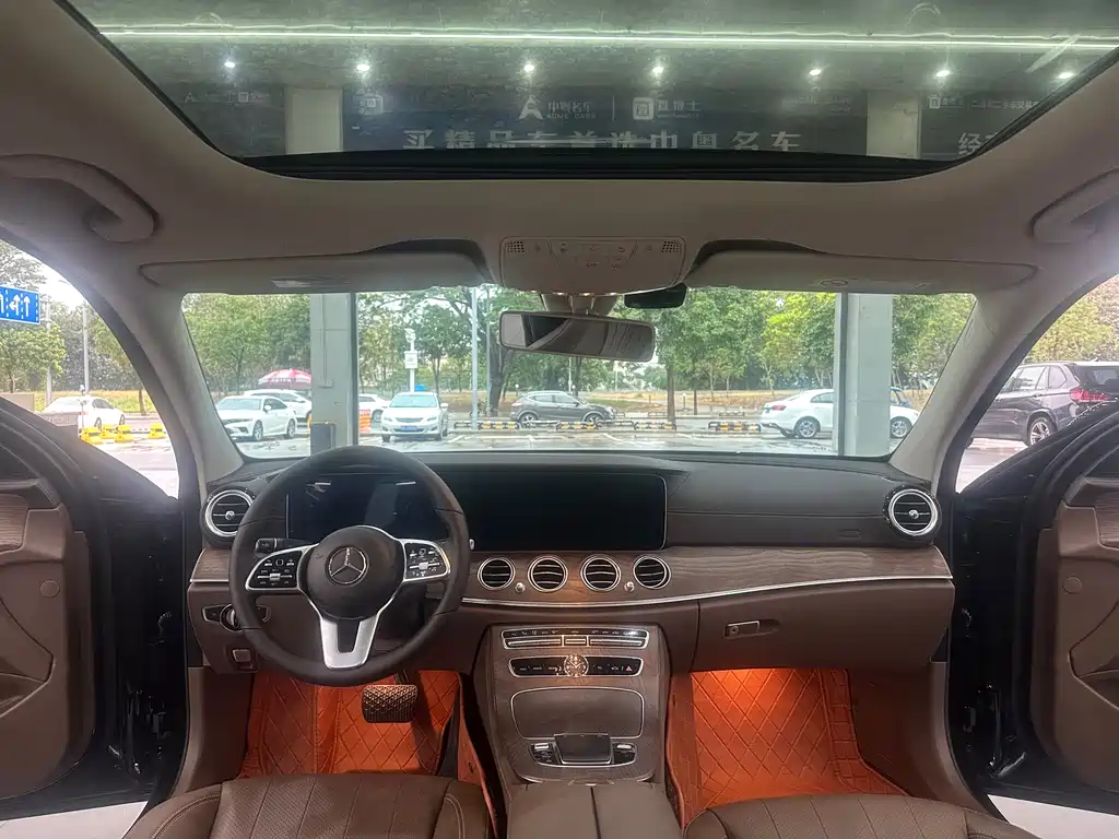 Mercedes-Benz E-Class 2020 — фото 17