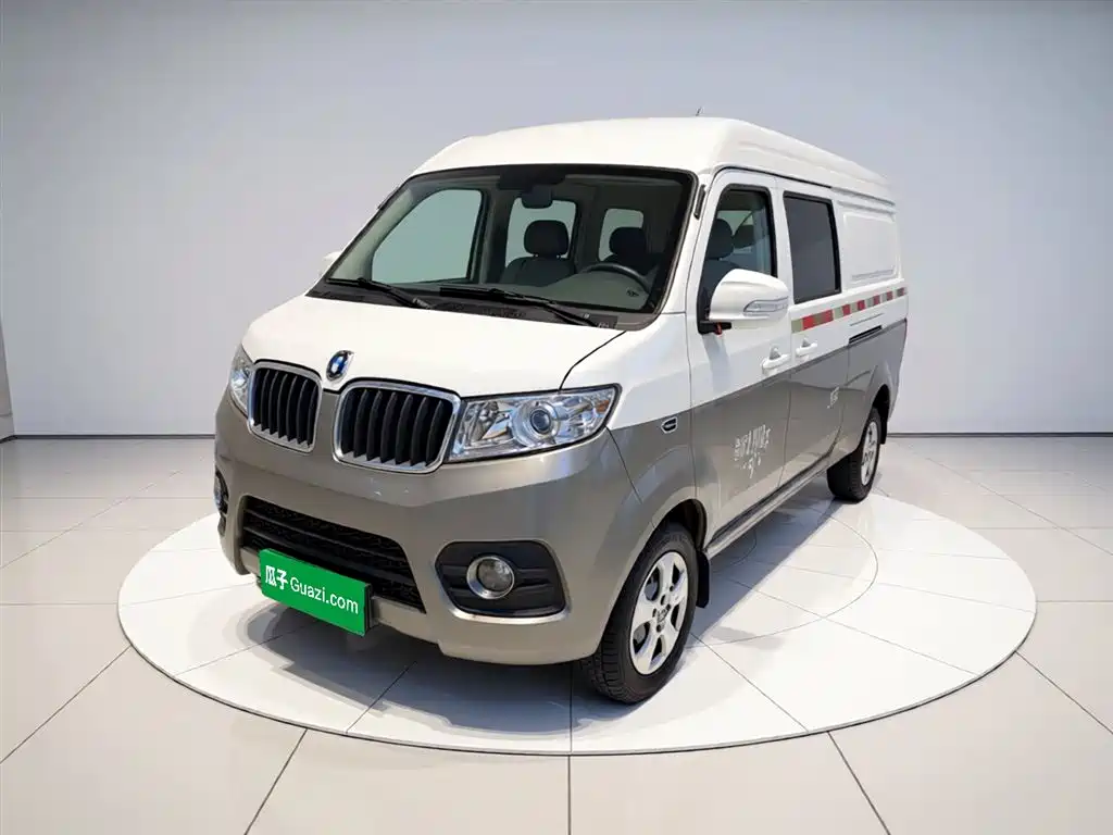 Jinbei Hiace X30L 2018
