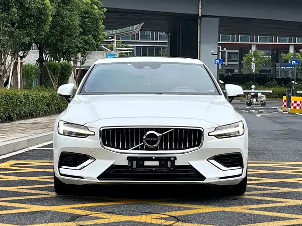 Volvo S60 2020
