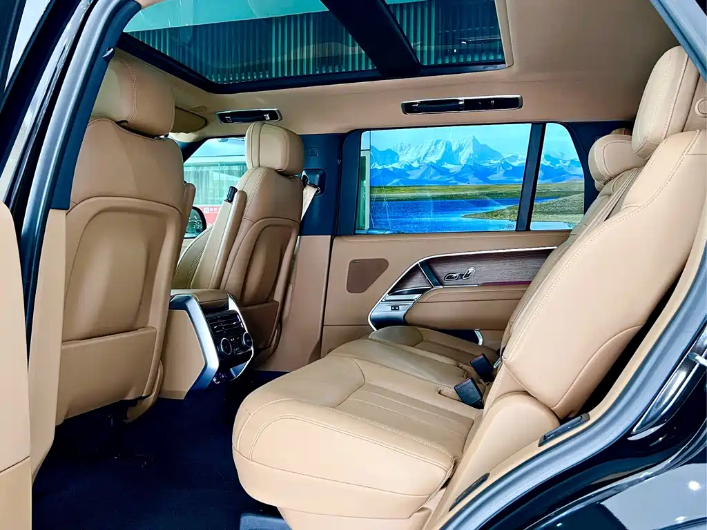 Land Rover Range Rover 2024 — фото 10